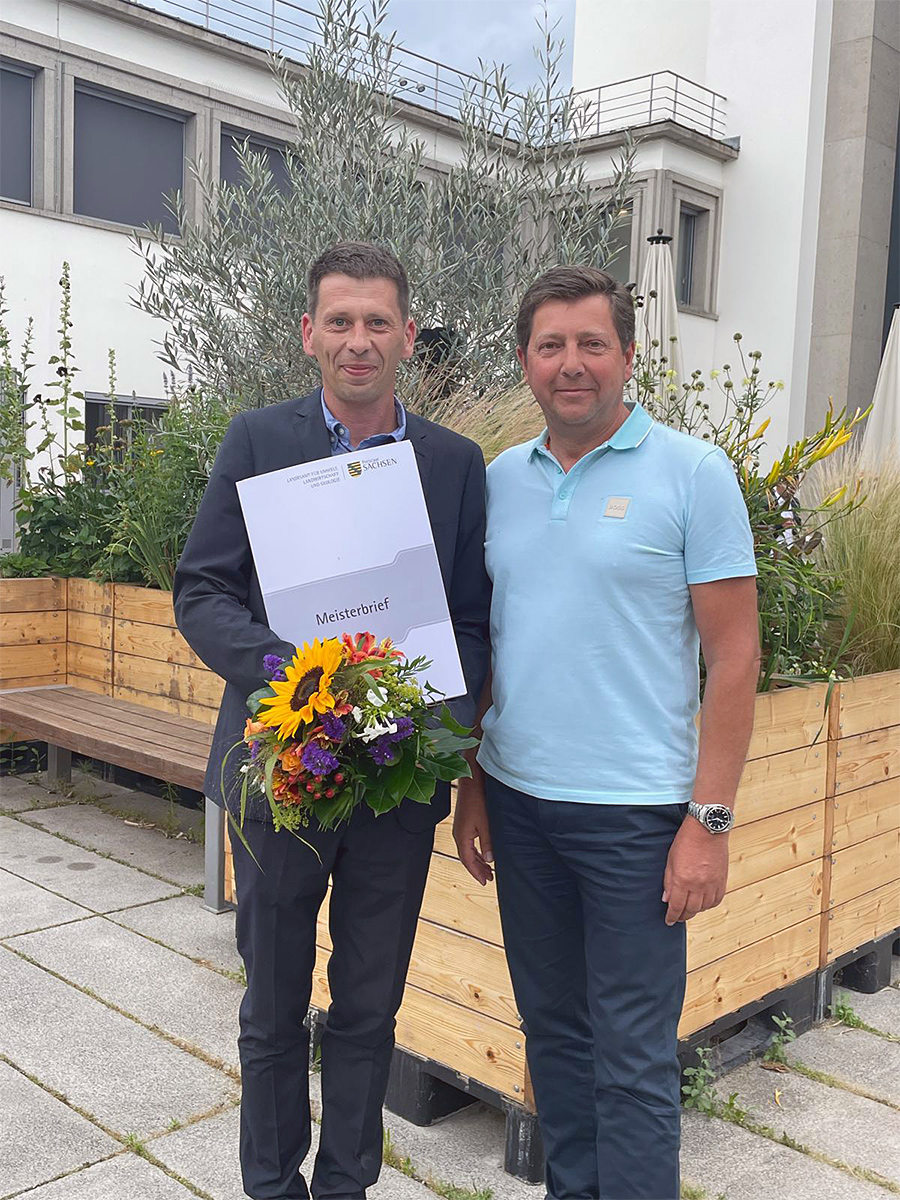 Herzlichen Glückwunsch zum Meisterbrief Herzlichen Glückwunsch zum Meisterbrief